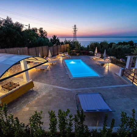Borgo Canneto Роди-Гарганико Экстерьер фото