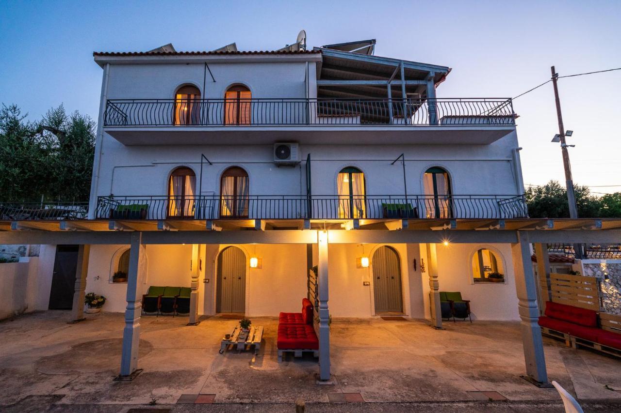 Borgo Canneto Роди-Гарганико Экстерьер фото